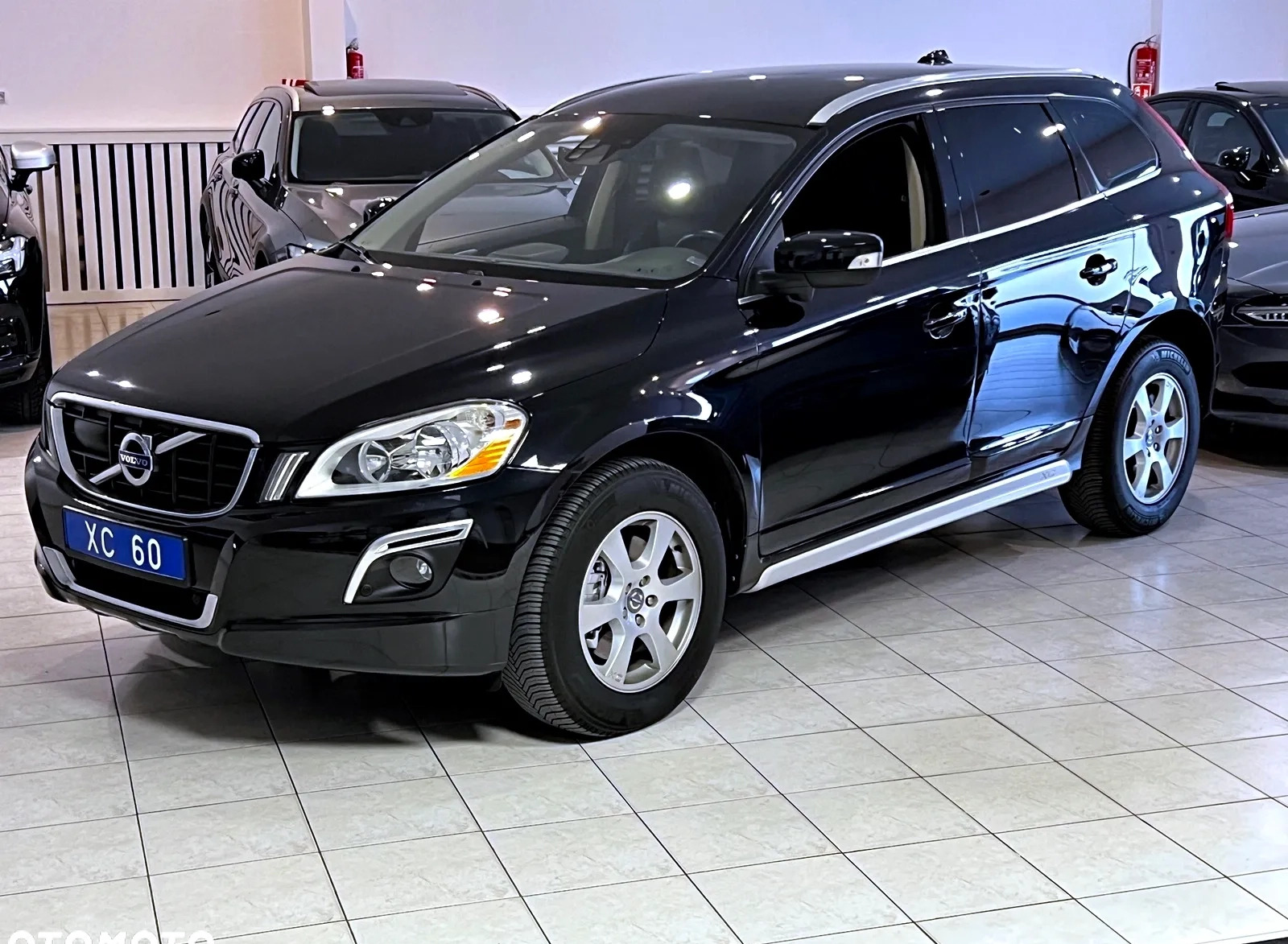 Volvo XC 60 cena 79900 przebieg: 182000, rok produkcji 2013 z Pułtusk małe 232